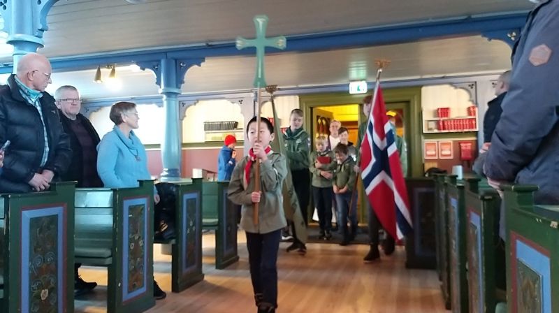 Vi kan no samlast utan alle restriksjonane. Vel møtt til Hareid kyrkje! Foto: Hareid sokn