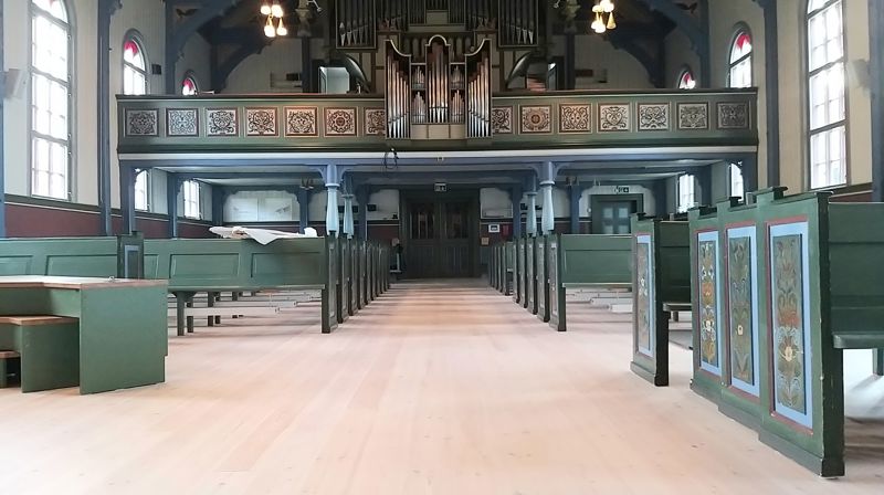 Hareid kyrkje opnast igjen 26. august 2019, med eit renovert kyrkjerom. Vi gleder oss og takkar for tålmod med ei stengt kyrkje i sommar. Foto: Hareid sokn