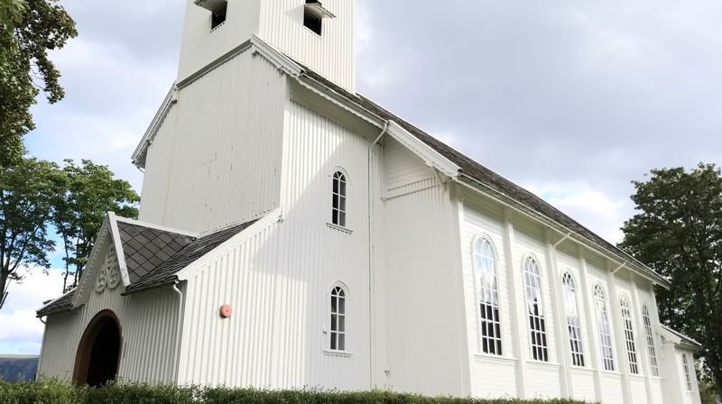 Gradvis gjenopning av kyrkja