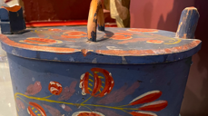 Leddiken som står i alteret i Hareid kyrkje. Foto: Leidulv Ø. Grimstad