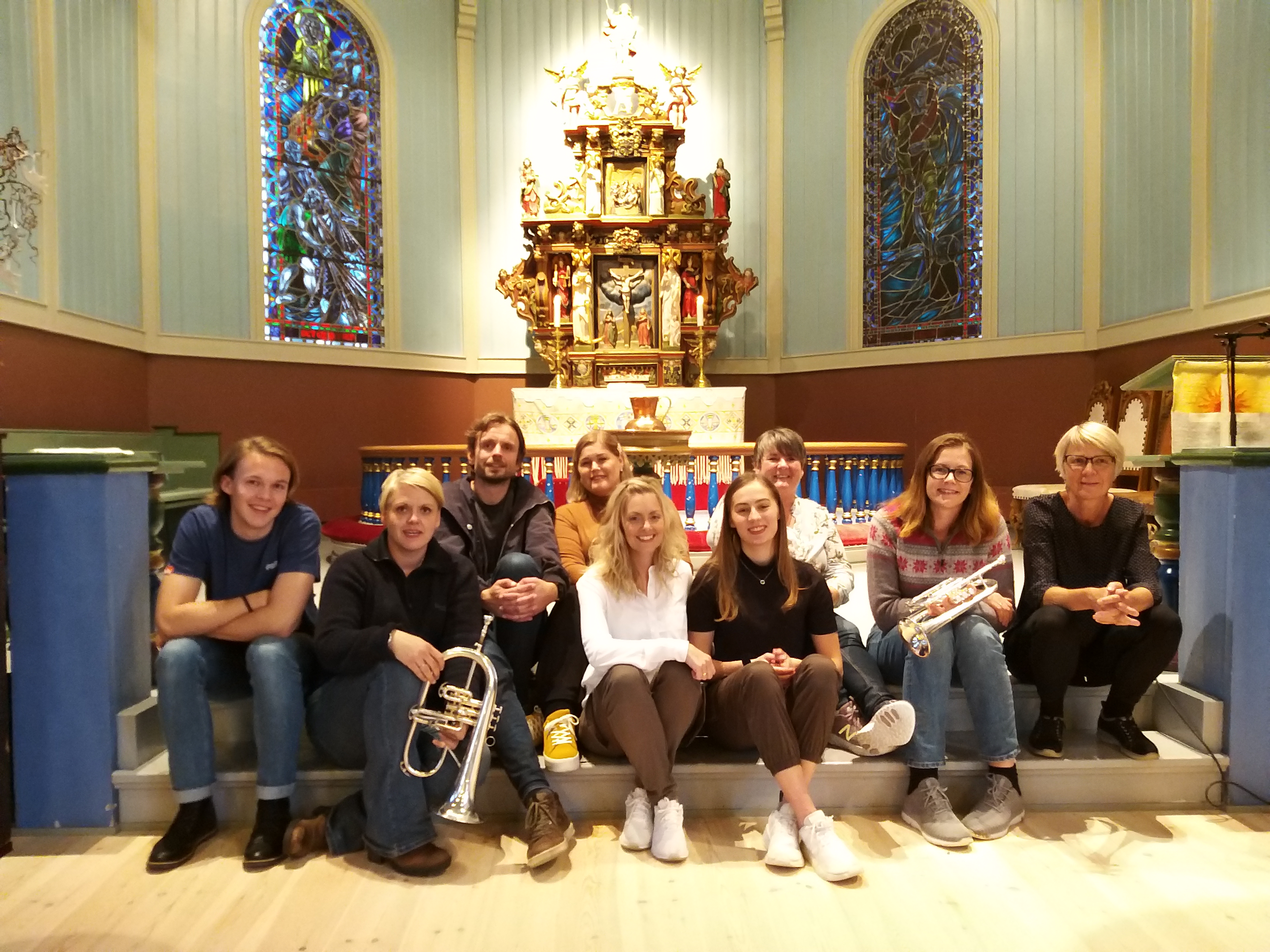 Her er nokre av aktørane til "min favoritt" julekonsert 2019. Foto: Hareid sokn