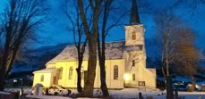 Hareid kyrkje blir ope i 2 timar fredag kveld 24. februar 2023. Foto: Hareid son