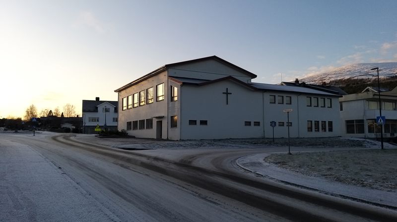 Enten det er ei mindre eller ei større gruppe, kan vi tilrettelegge for minnesamvær inkl enkel mat, som eit av våre nye tilbod på kyrkjelydshuset.