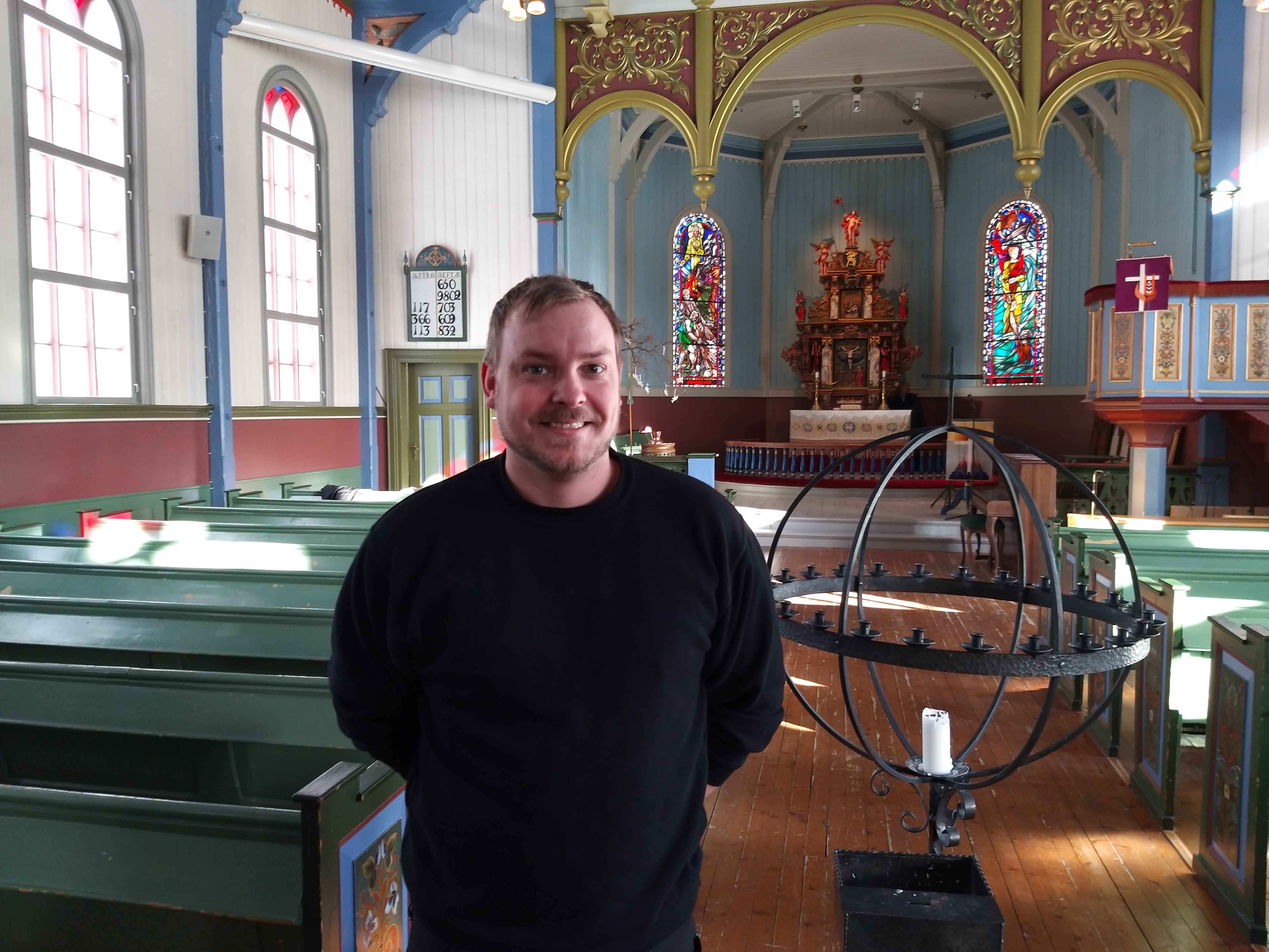 Jon Arnstein Haugen blir med på laget til Hareid sokn, og du vil heilt sikkert treffe på han når du besøkjer kyrkja og/eller kyrkjegarden. Ønsk han gjerne velkomen!