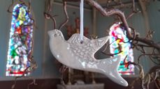 Ei påminning og invitasjon til å be om fred og rettferd for Ukraina og Europa. Foto: Hareid sokn