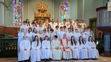 Konfirmantar i Hareid kyrkje 2024. Foto: Hareid sokn