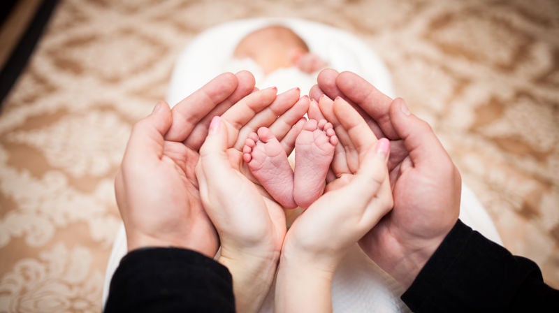 Å gifte seg samtidig som barnet blir døpt, gir en fin markering av den nye familien. De voksne lager rammene, mens barnet kommer i fokus. 