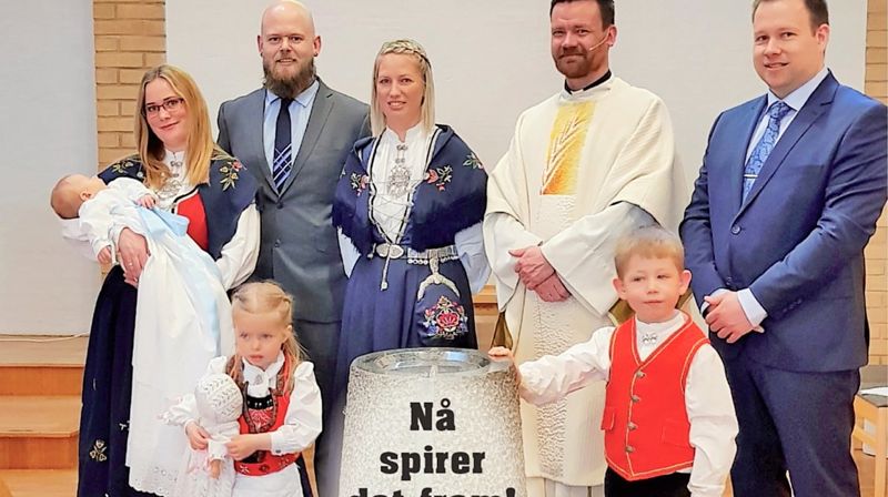 Lille Daniel Nonslid ble døpt i Udland kirke 8. april. I Folk og Kirke kan du lese om både dåpsstatistikk og andre tall fra Den norske kirke i Haugesund.