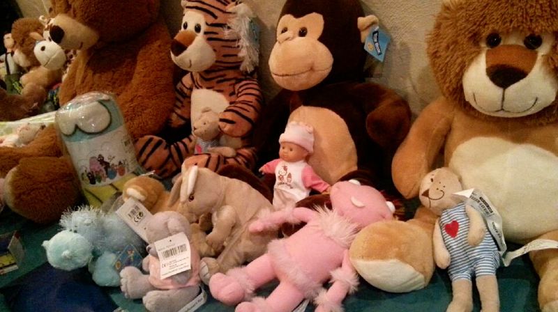 Her fra fjorårets utlodning. Årets basar blir like myk og koselig.