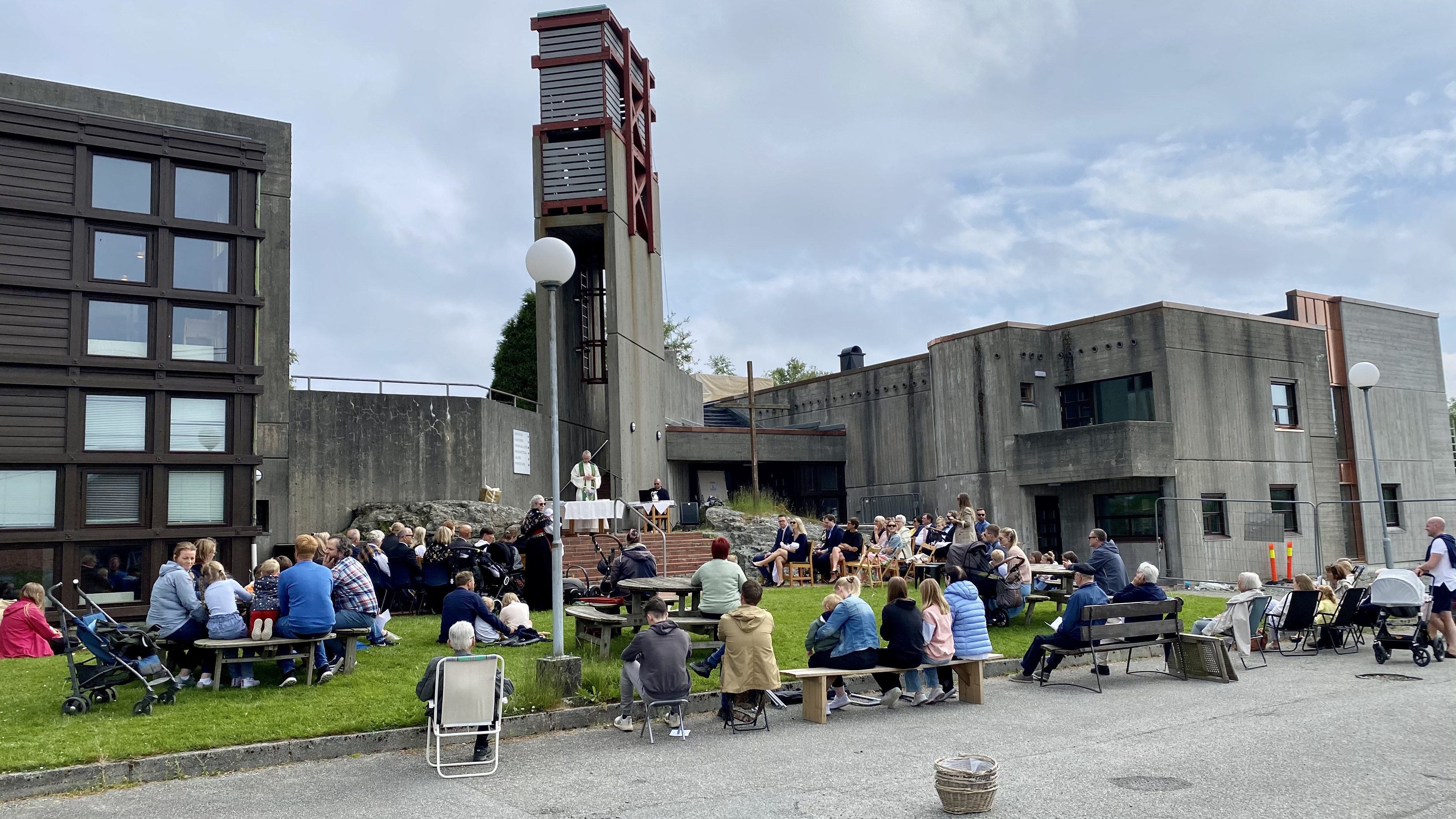 Årsmelding for Rossabø menighet 