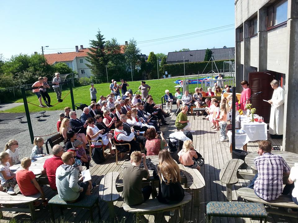 Populær og leken gudstjeneste