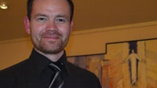 Arnt Johan Vistnes er i dag sokneprest i Nysæther menighet på Stord. (Foto: Sagvåg bedehus)