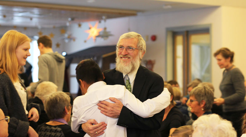 Fin avskjedsfest for kantor Leiv Rossehaug