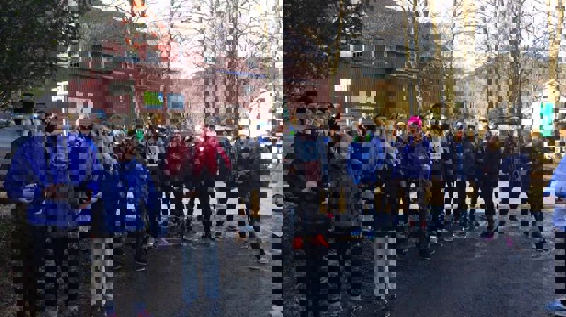 Lørdagen var det ut på tur i finværet for hele gjengen.