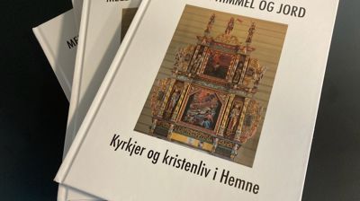 Boka kjøper du på Coop Kyrksæterøra, Hemne frivilligsentral, Wesselgården og Heim kirkekontor