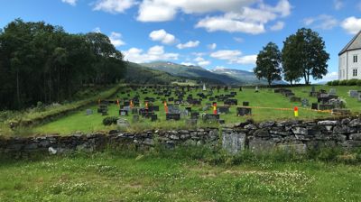 Deler av gravplassen på Vinjeøra – sperret