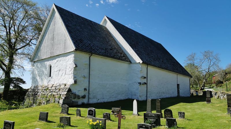 Gjenåpning av Dolm Kirke