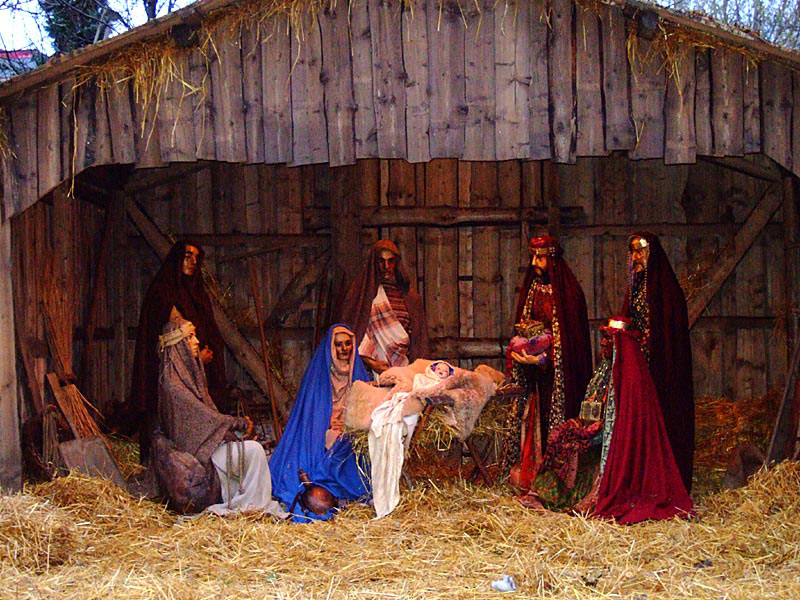 Julevandring ute rundt kirkene i Sandsvær! 