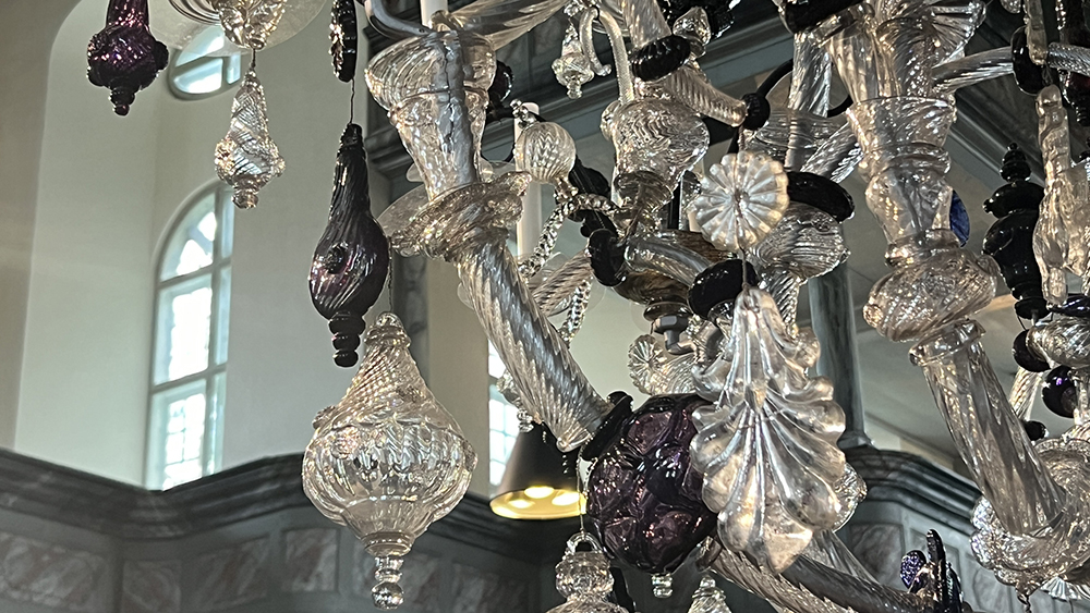 Lysekronene i Kongsberg kirke