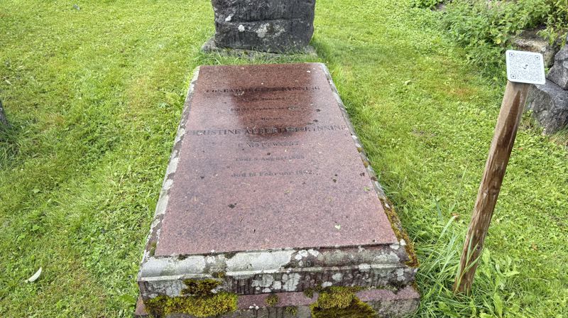 Oppdag historiene i Vinger kirke