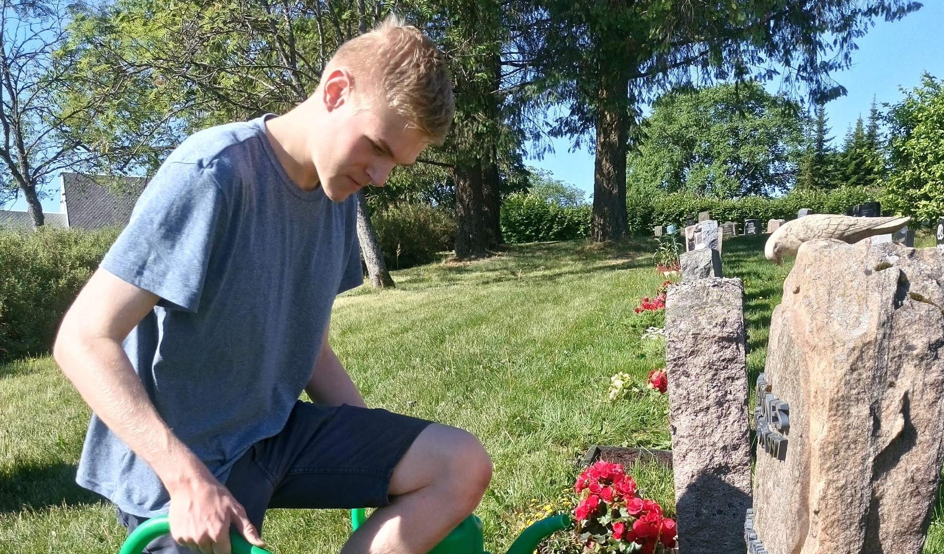 Sommerhjelp til Gravplassen i Lørenskog