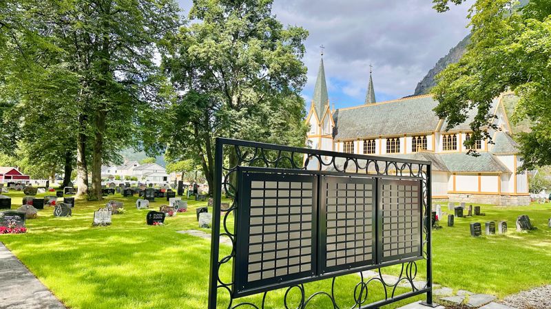 Gudsteneste med påfølgjande opning av namna minnelund - 23. august