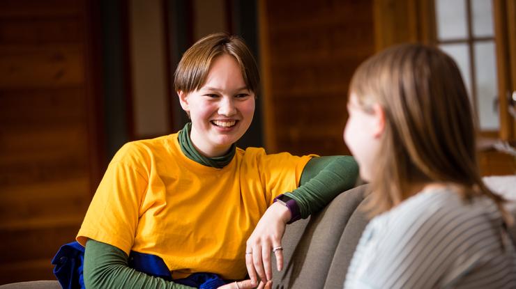 I en smågruppe kan man dele liv, tro og tvil. Foto: Marius Vervik