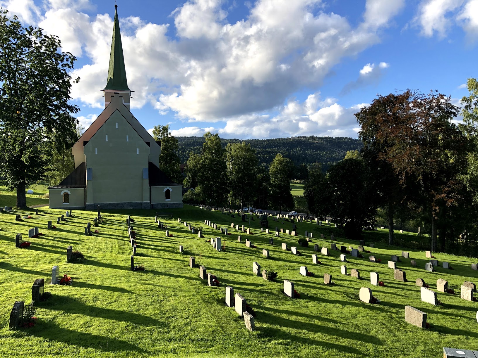 Gravplass Sjåstad kirke