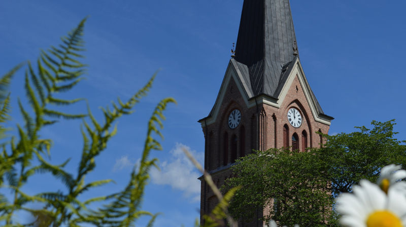 Velkommen til dugnad på kirkegården 8. mai kl. 17.00