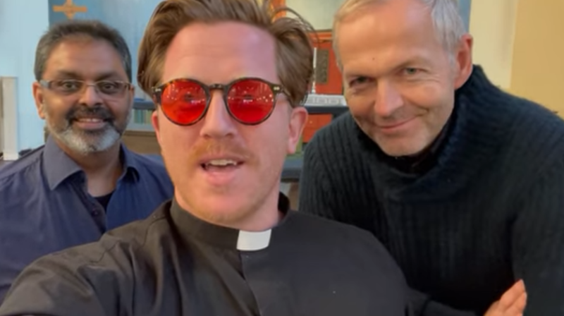 Skjermdump fra Facebook:Fahim Naheem, Nicholas Noble og Hallvard Mosdøl