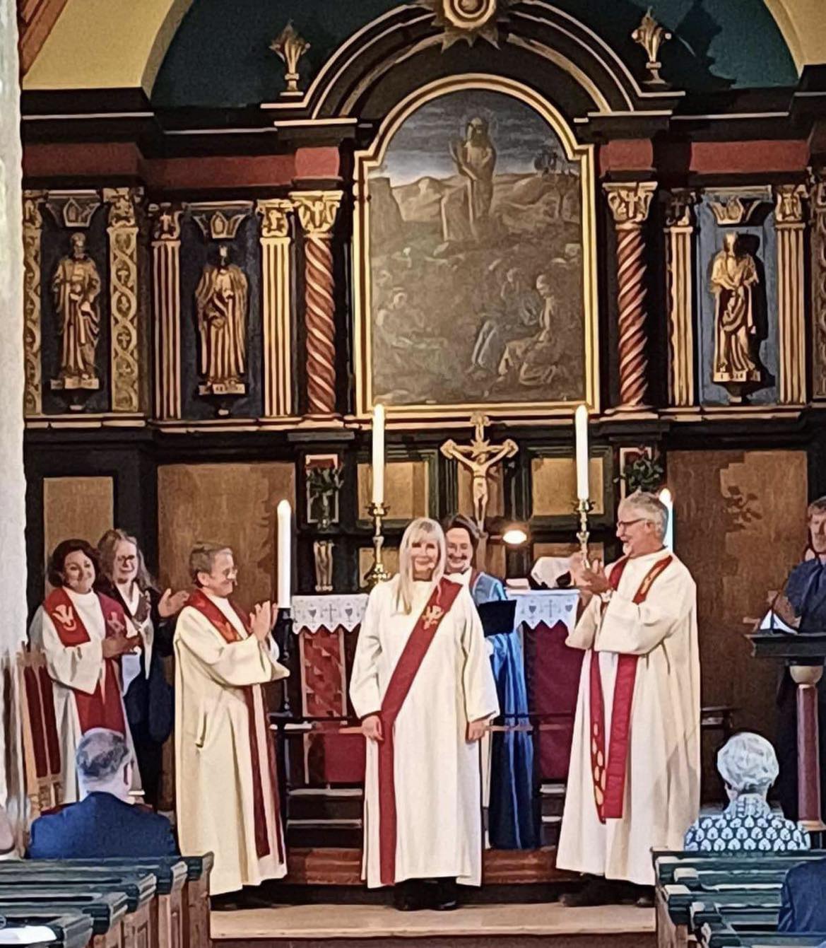 Ann Kristin Grønbakken ble vigslet til diakon i Strømmen kirke