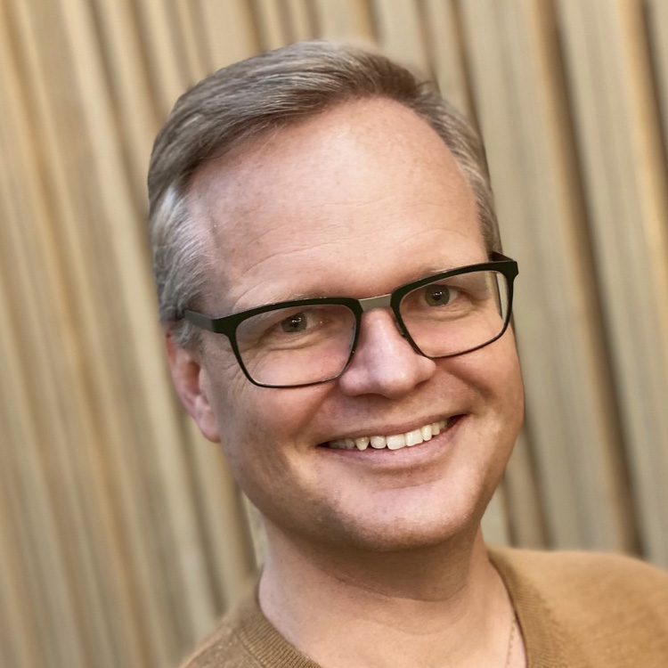 Bjørnar Johnsen Øybekk deltar på kveldsbibelskolen 7. mars.