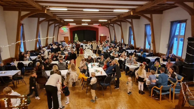 Juletrefest i Messebygget på Midtsandtangen lørdag 3. januar kl. 15:00!