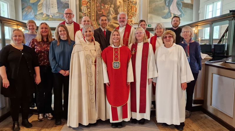 Hilde Andersen ble ordinert til prest i Malvik kirke