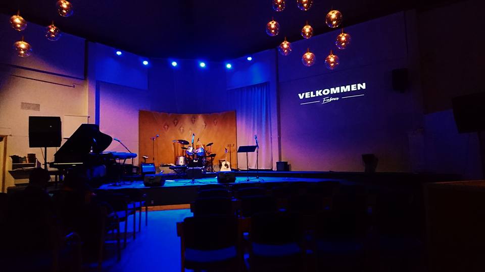 Lovsangskveld Embrace