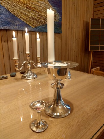 H&aring;kvik alter.jpg