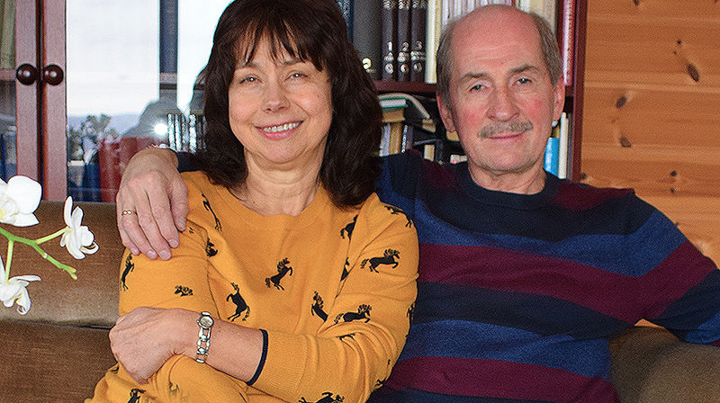 Ny utgave av Kirkespeilet: Igor og Natasja Rybaks ortodokse påske – og Alexanders hemmelige dåp