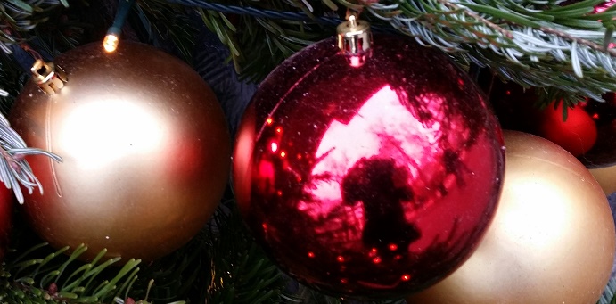 Velkommen til den tradisjonelle julekonserten med Svelvik mannskor og Svelvik Vokalis