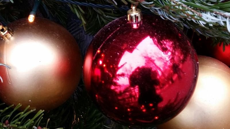 Velkommen til den tradisjonelle julekonserten med Svelvik mannskor og Svelvik Vokalis