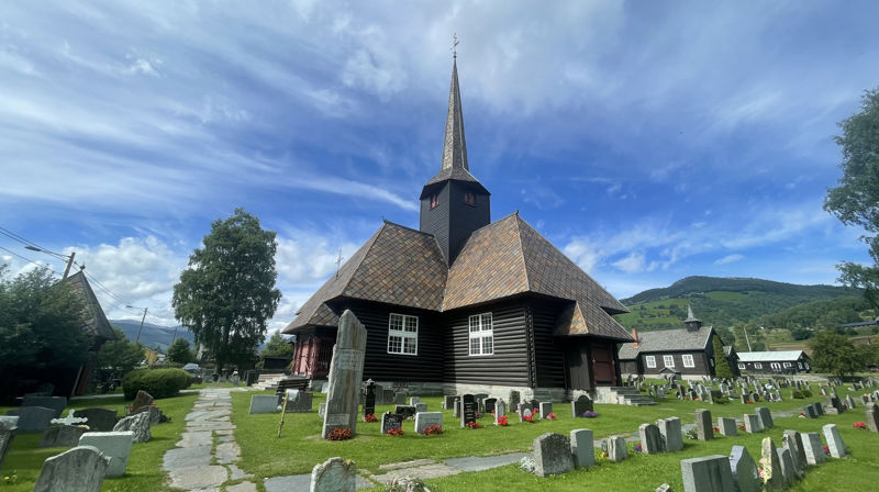 Kvam kyrkje sommer 2022