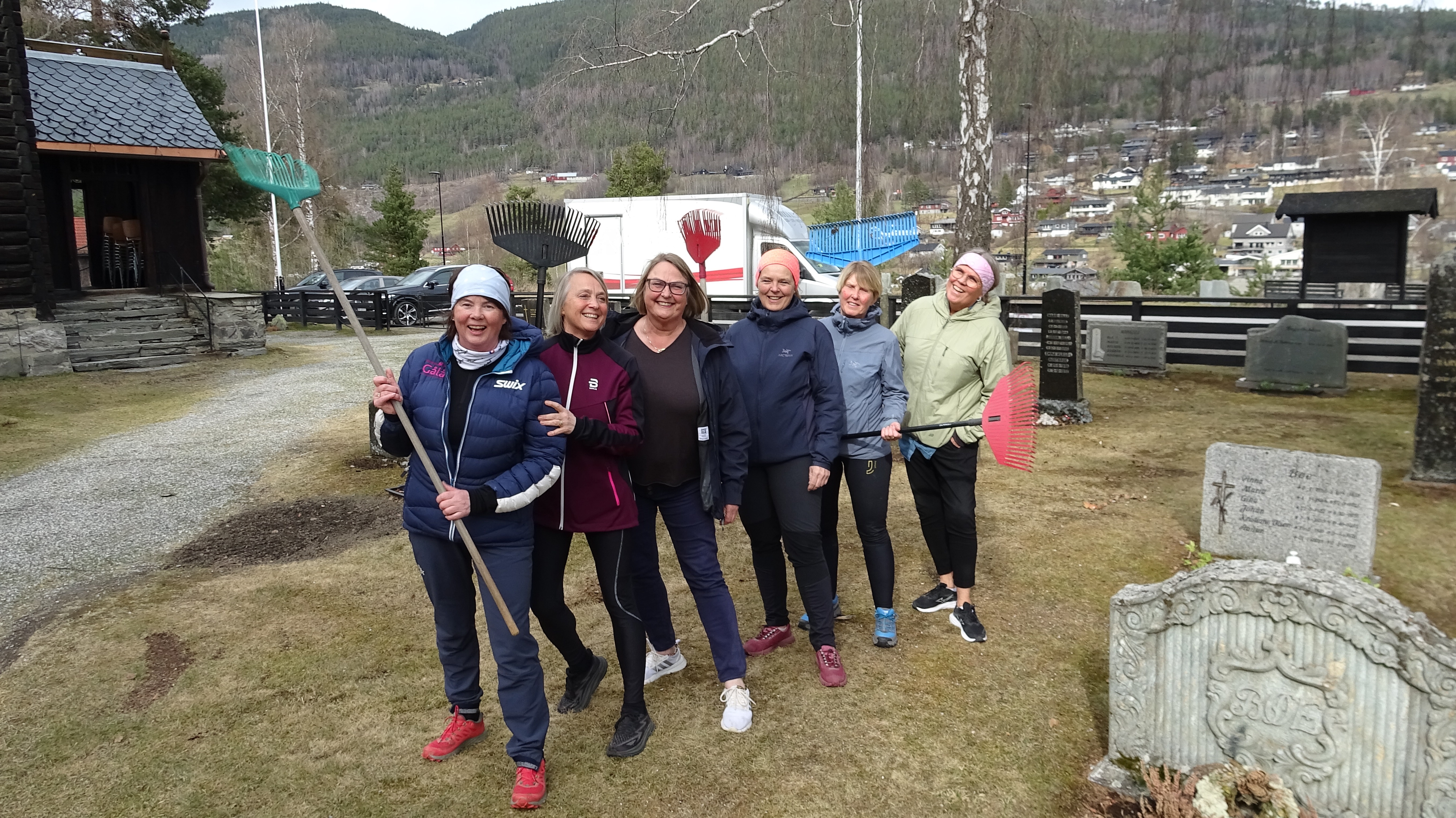 F. v.: Rita, Åse, Anni Merete, Marie, Alise og Tove