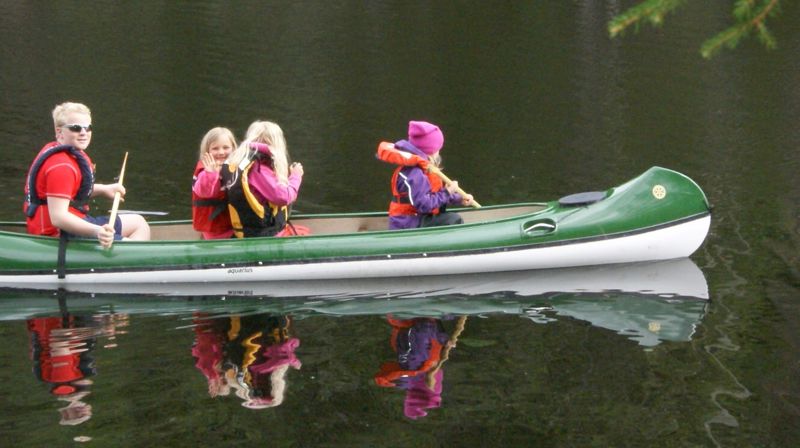 Bli med som leder på barneleir!