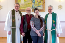 Fra venstre: Prost Dagfinn, leder i Agdenes menighetsråd Lars Birger, kantor Marija og sokneprest Birger.
