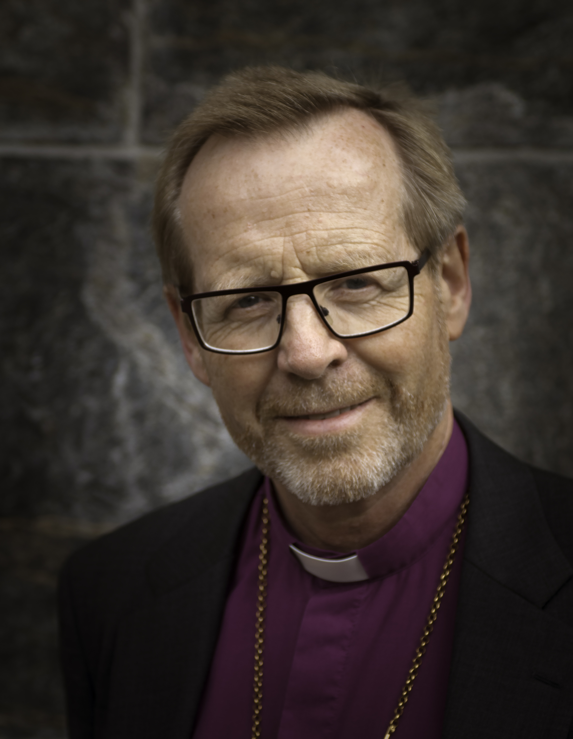 Biskopen kommer til Skjold