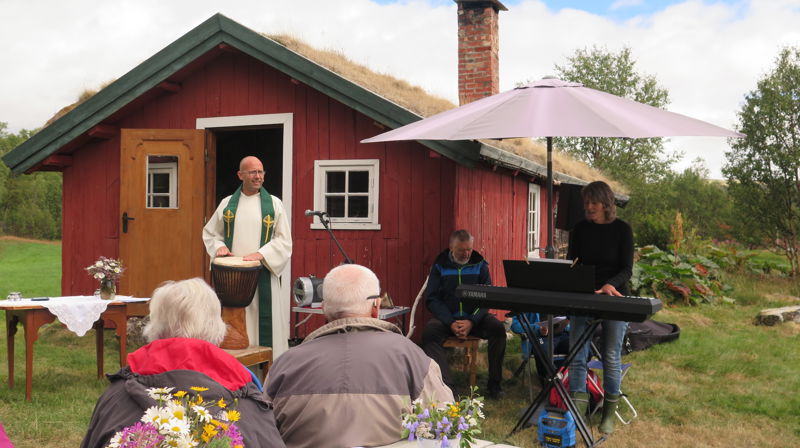 Setermesse på Tølløfstrøa
