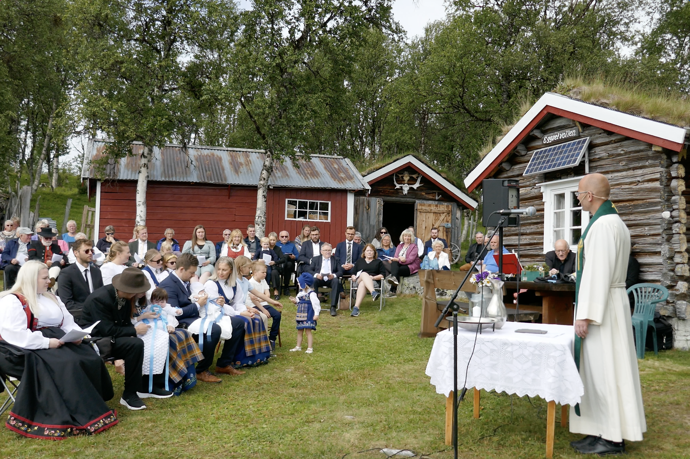 Glimt fra gudstjenestene i juli.