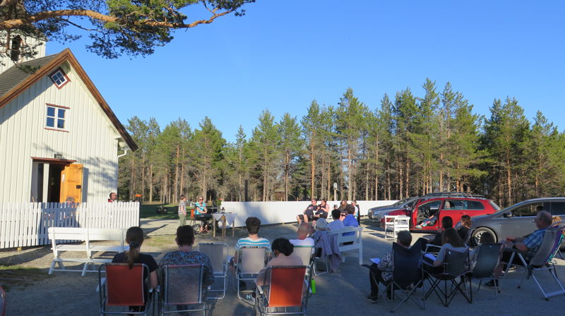 Pinsedagskveld ved Tufsingdalskirka