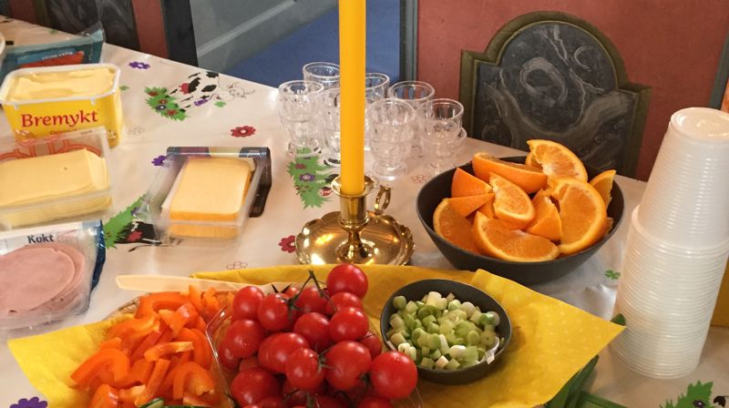 Osen menighet inviterer til frokost