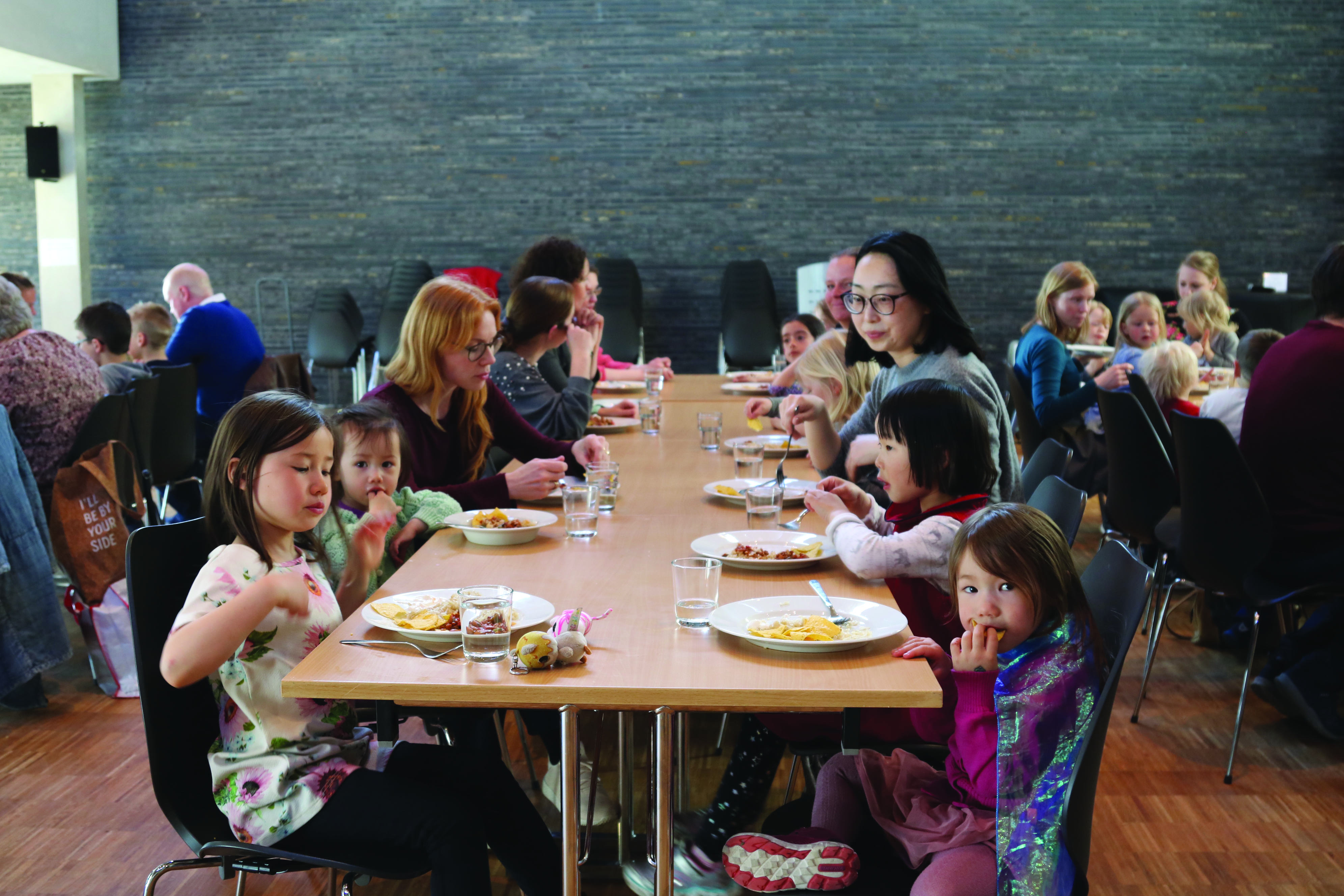 Hverdagsmiddag i Bøler kirke