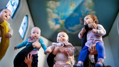 Velkommen til babysang og generasjonssang!